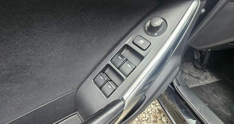 Mazda 6 cena 46200 przebieg: 173000, rok produkcji 2014 z Imielin małe 781